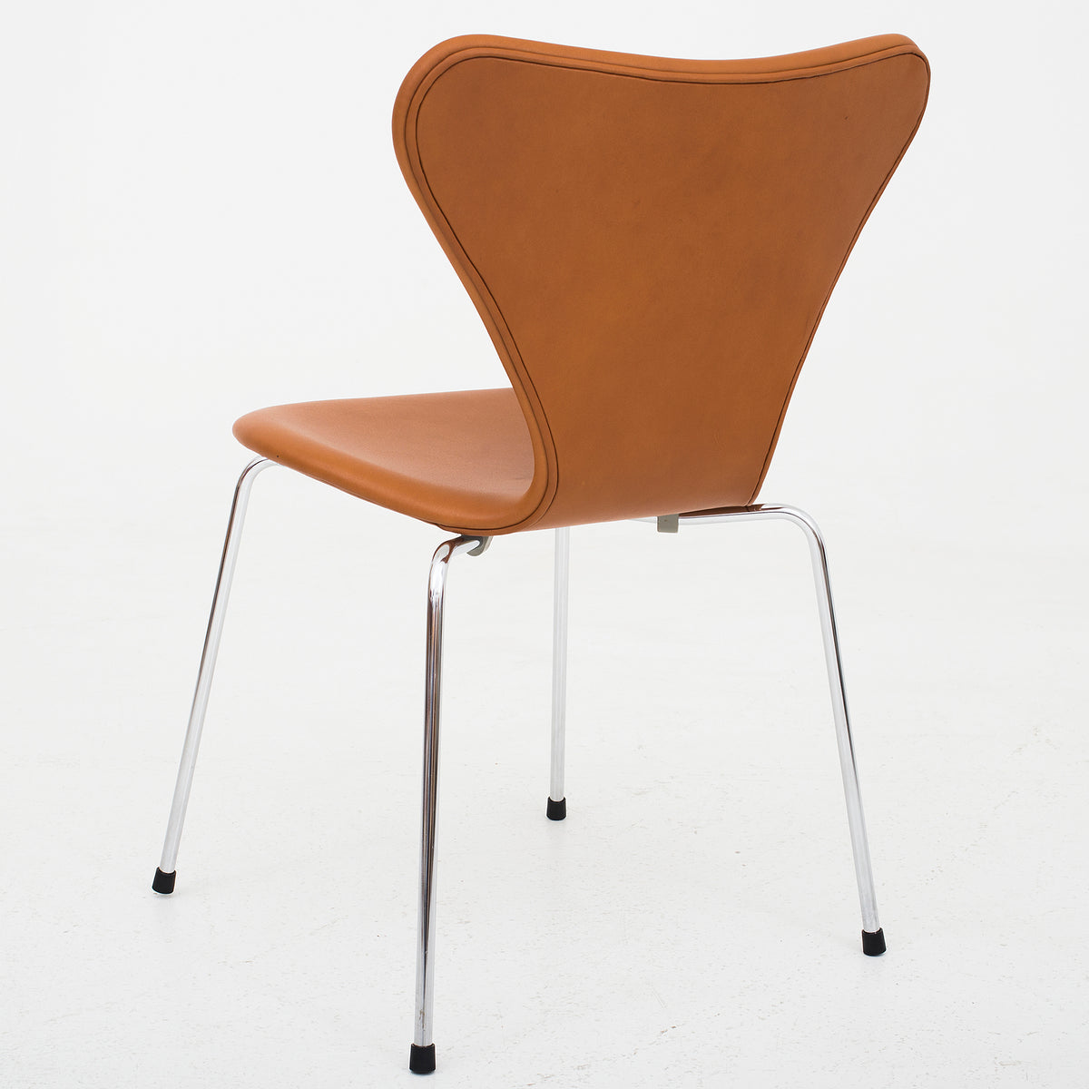 Arne Jacobsen AJ 3107 Syver i KLASSIK Cognac KLASSIK.DK