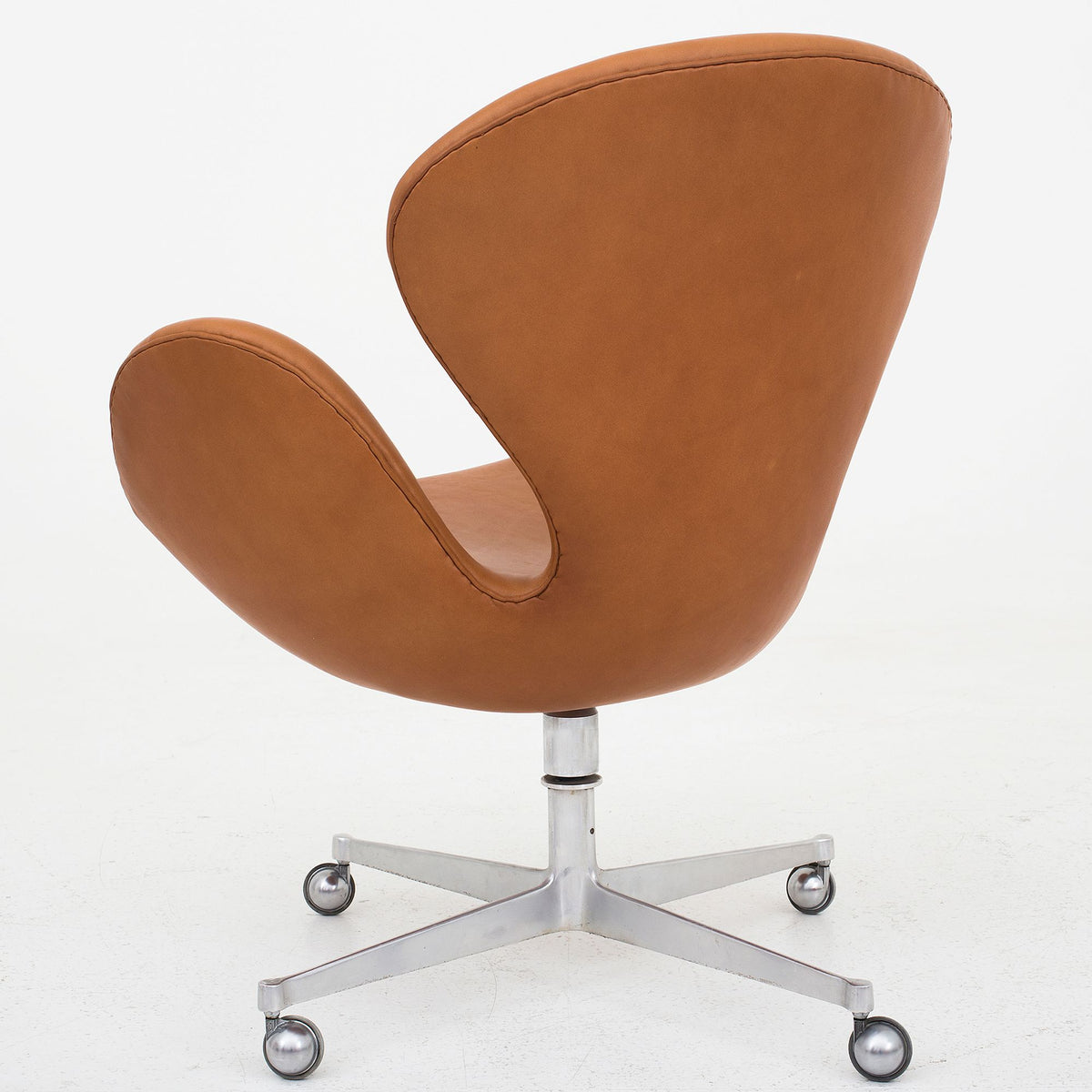 Arne Jacobsen AJ 3324 Nybetrukket