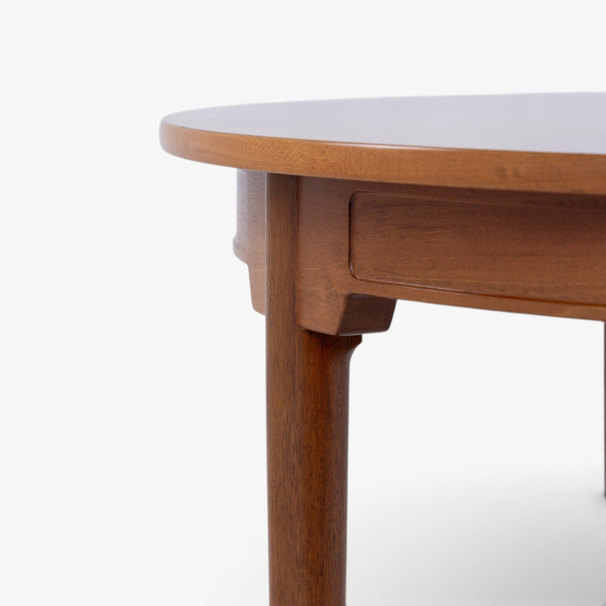 China table in mahogany