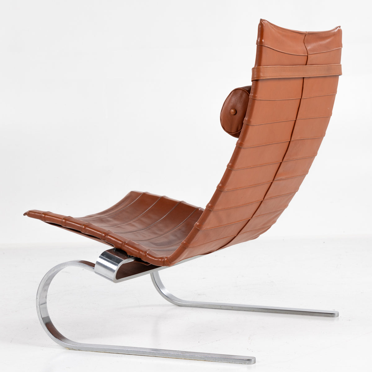 PK 20 - Lounge chair in cognac leather