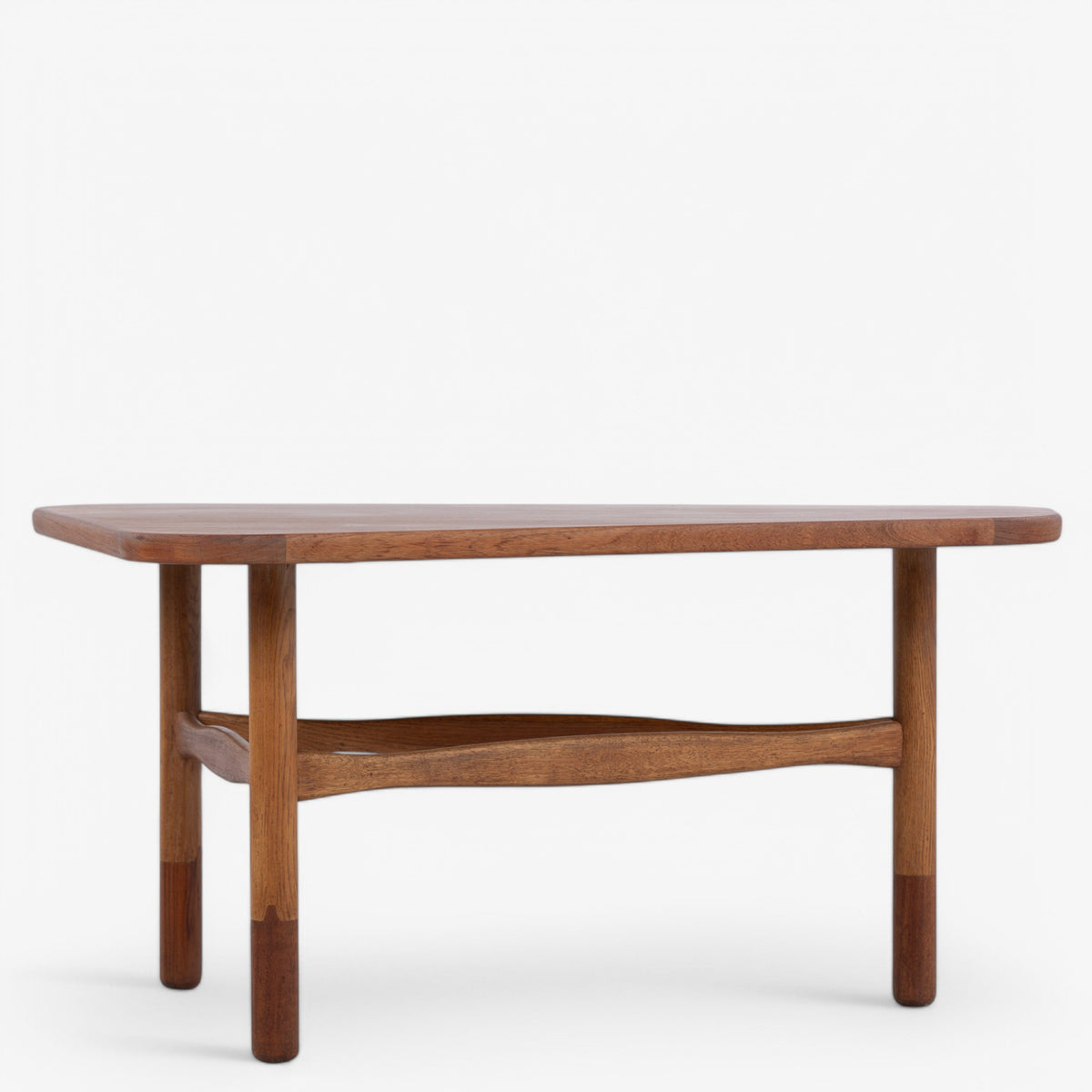 Coffee table in teak