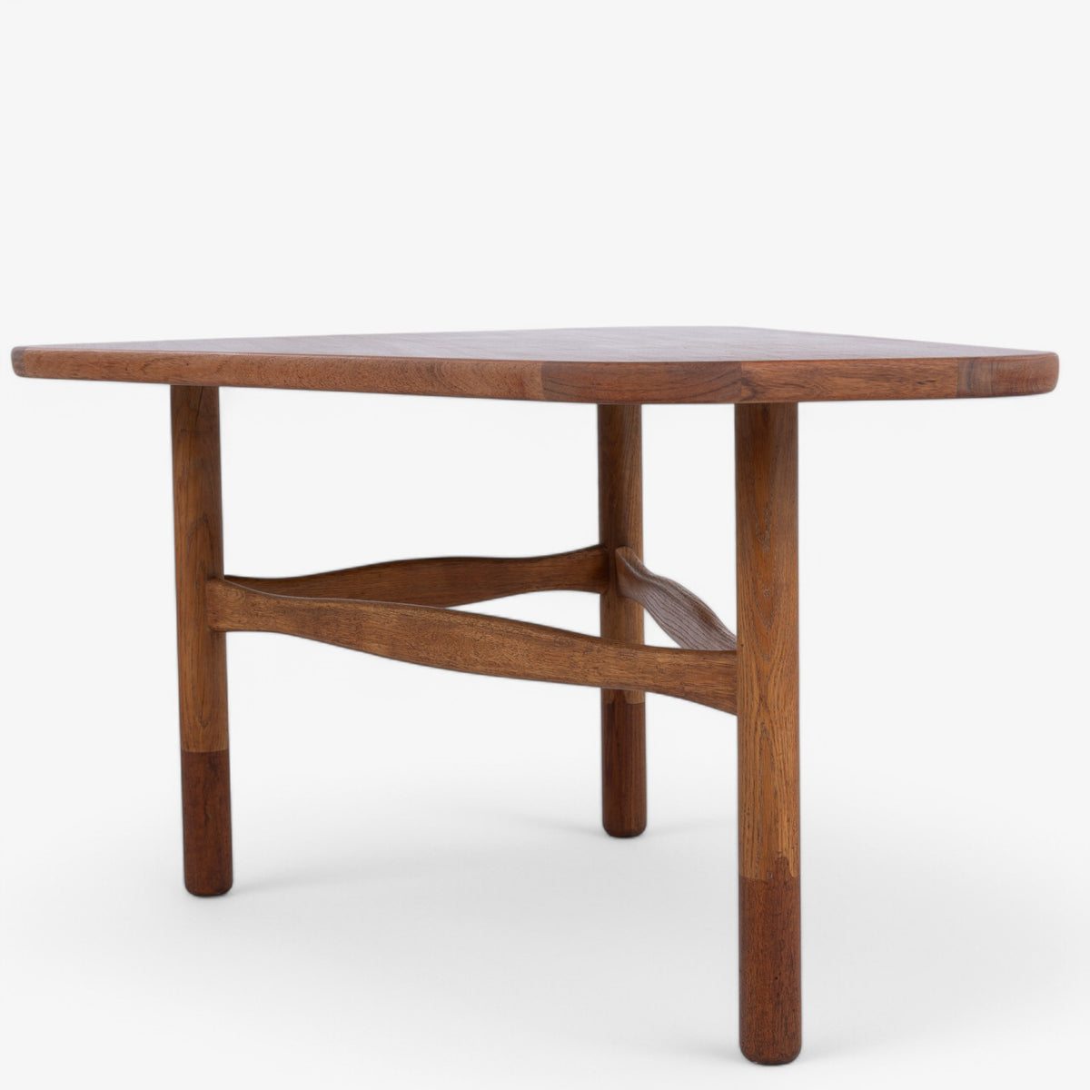Coffee table in teak