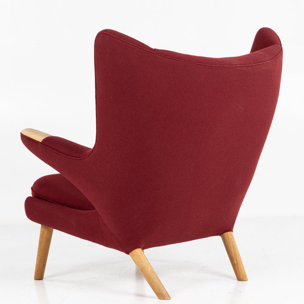 AP 19 - Papa Bear Chair in red Hallingdal fabric
