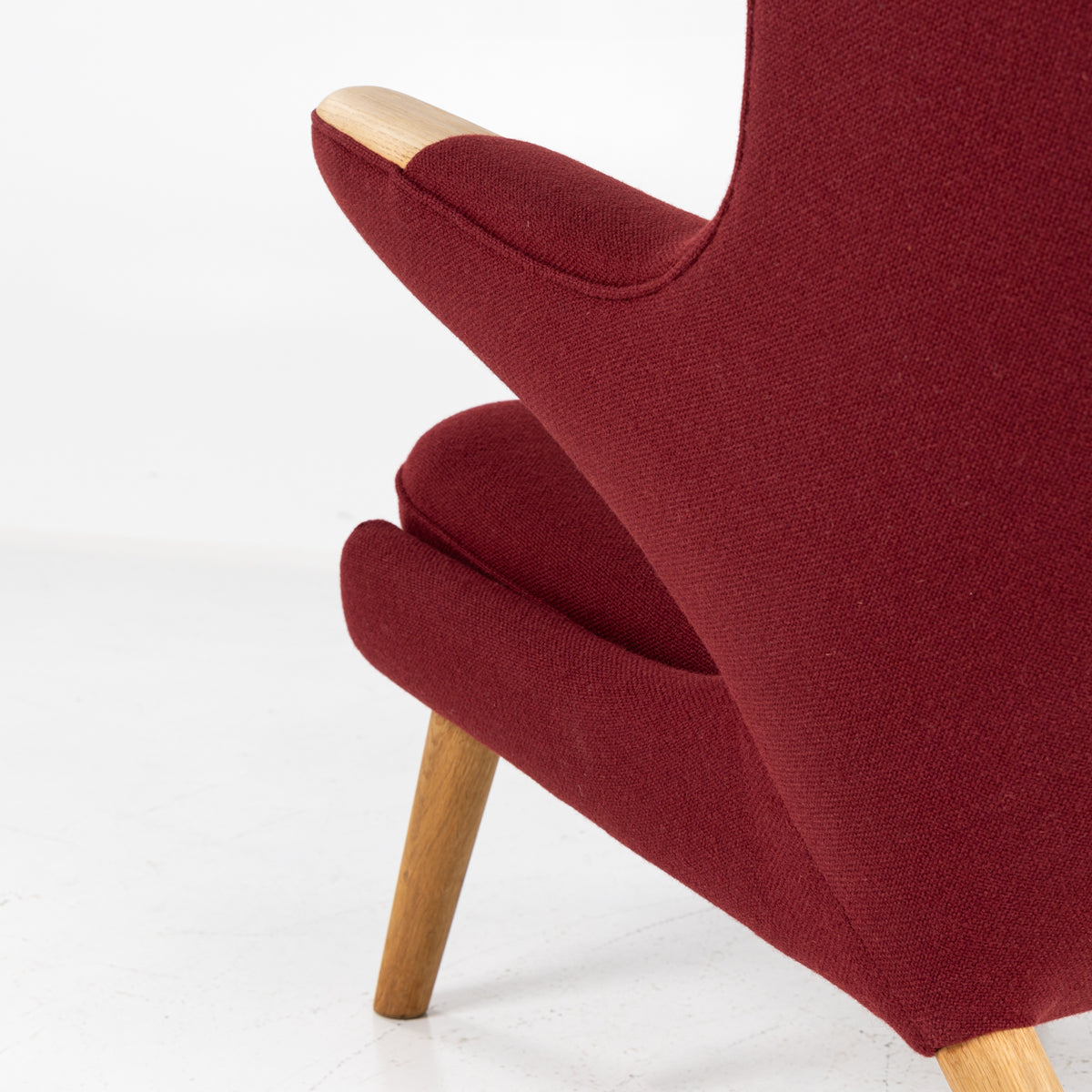 AP 19 - Papa Bear Chair in red Hallingdal fabric