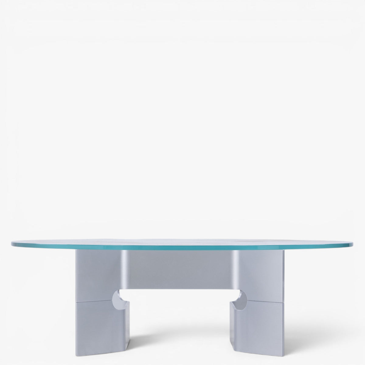 Coffee table w. glass top