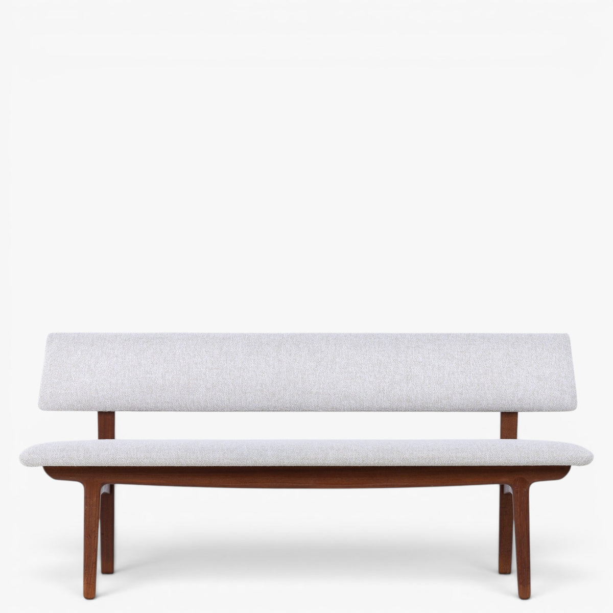 Bench in teak
