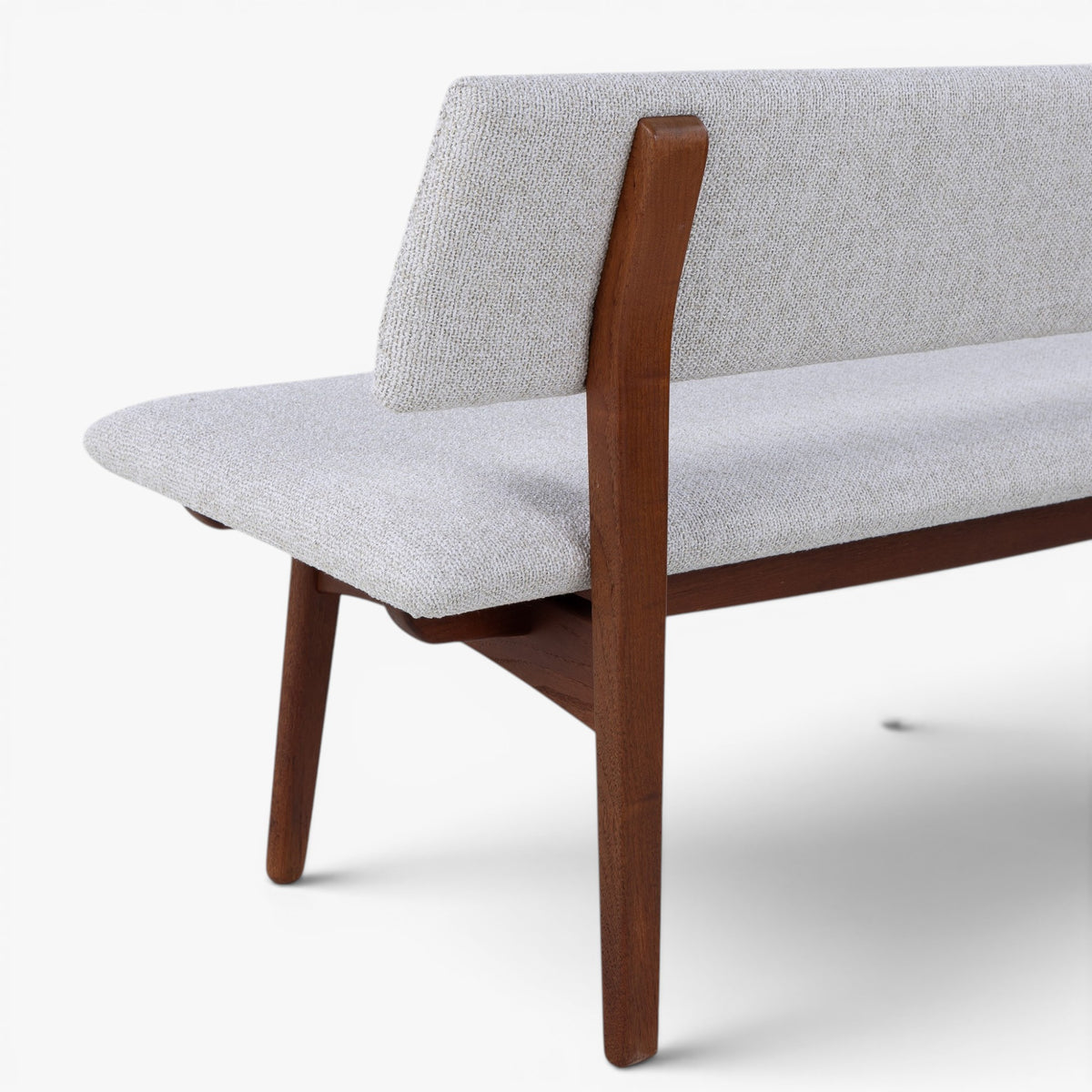 Bench in teak