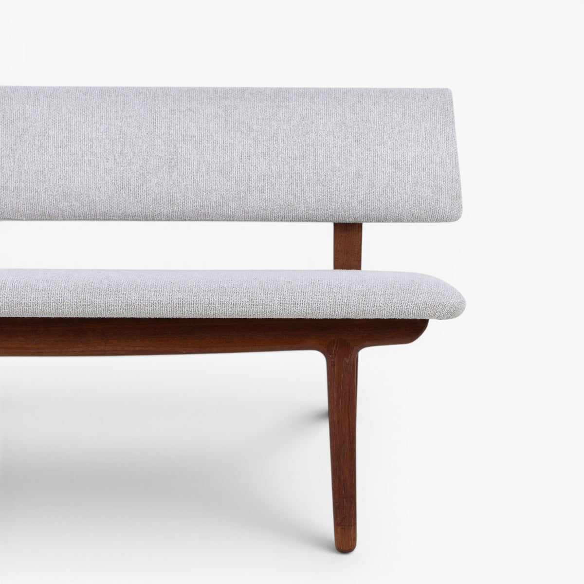 Bench in teak