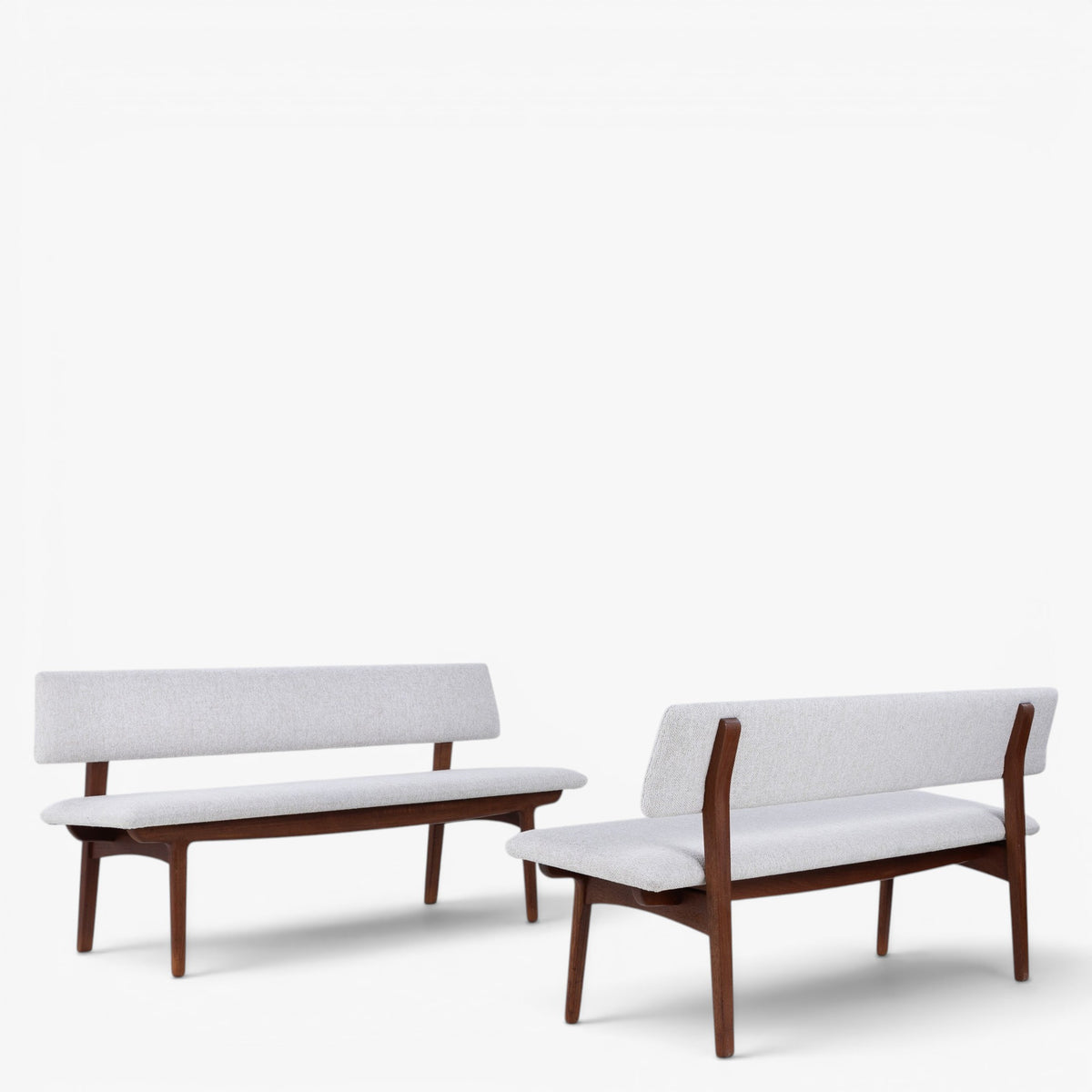Bench in teak