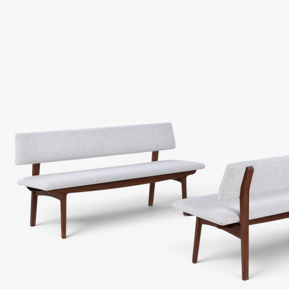 Bench in teak