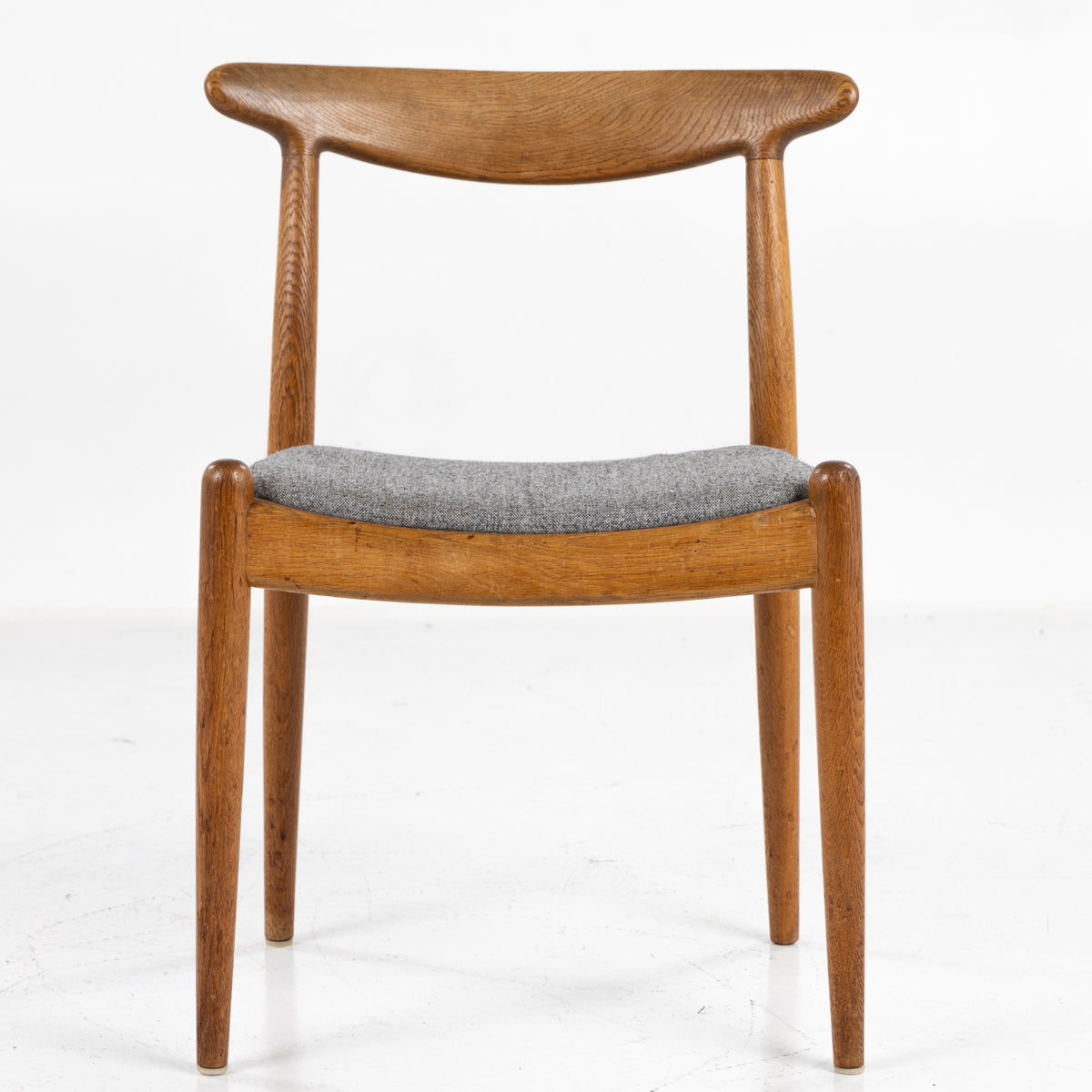 W1 - Dining chair in patinated oak