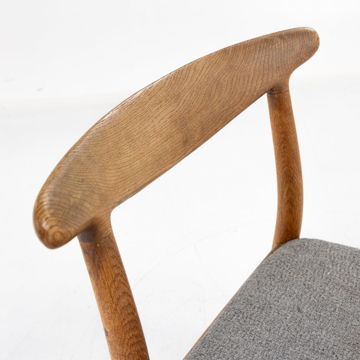 W1 - Dining chair in patinated oak