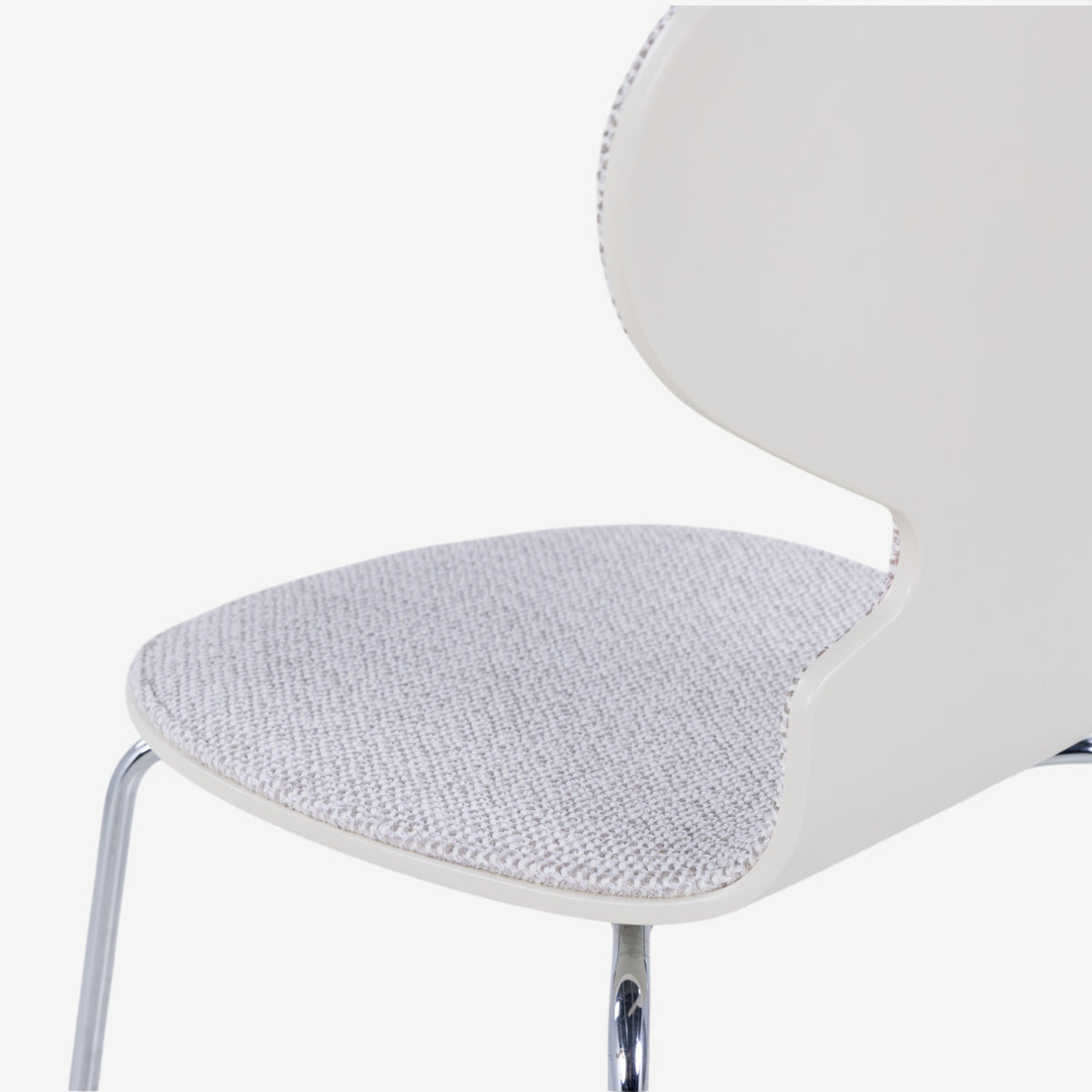 AJ 3100 - 'The Ant' in Safire-textile