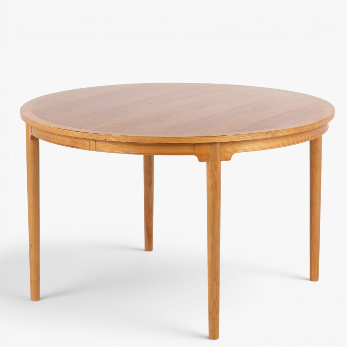 'China table' in cherry wood