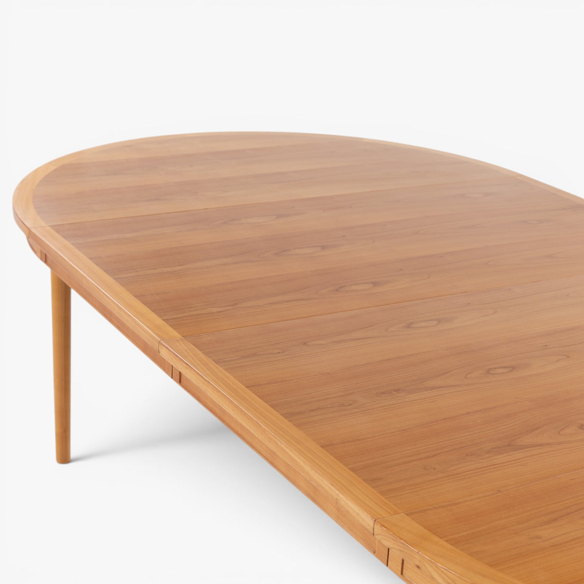 'China table' in cherry wood