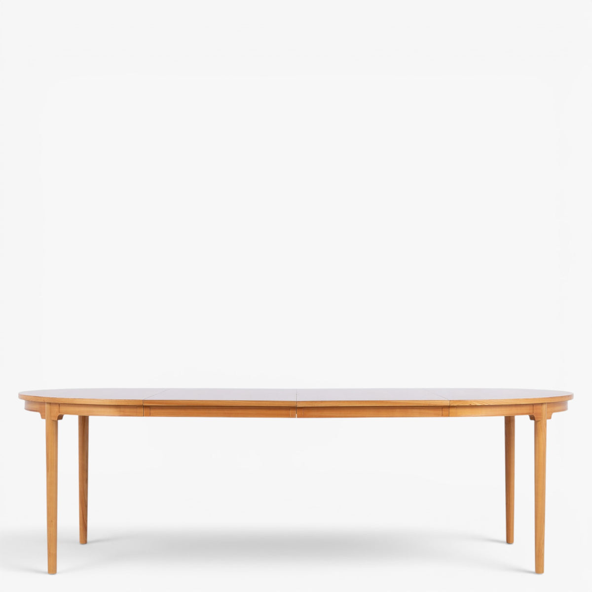 'China table' in cherry wood
