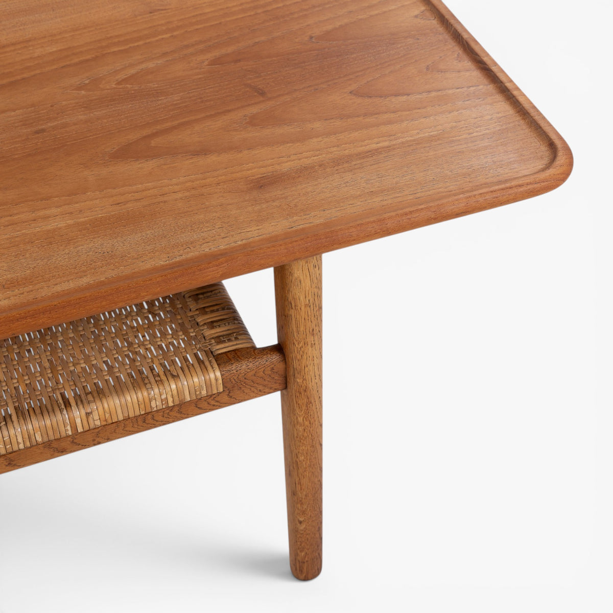 AT 10 - Coffee table in teak
