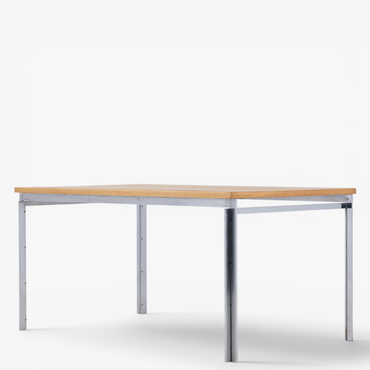 PK 53 - Skrivebord i ask