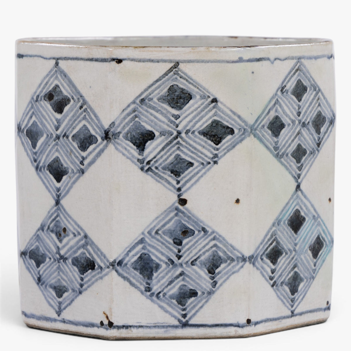 Large bowl in stoneware