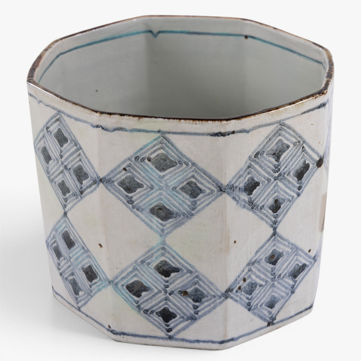 Large bowl in stoneware