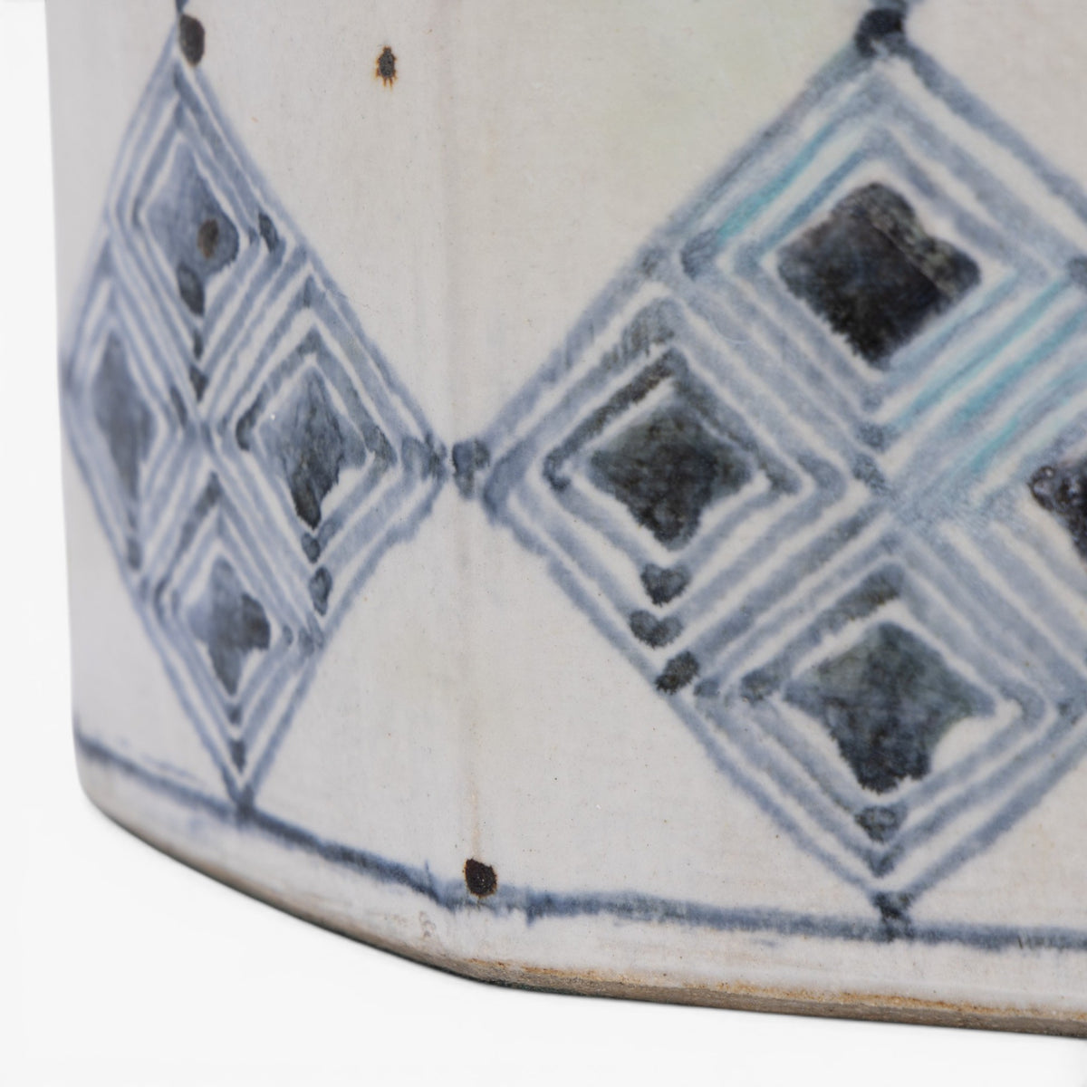 Large bowl in stoneware