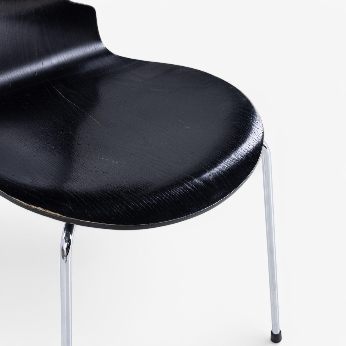 AJ 3100 - Black stained Ant Chair