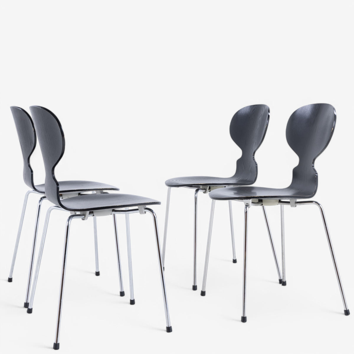 AJ 3100 - Black stained Ant Chair