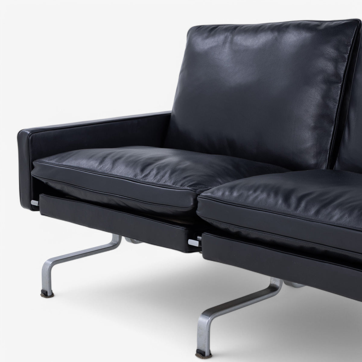 PK 31/2 - 2-seater sofa in black Klassik leather