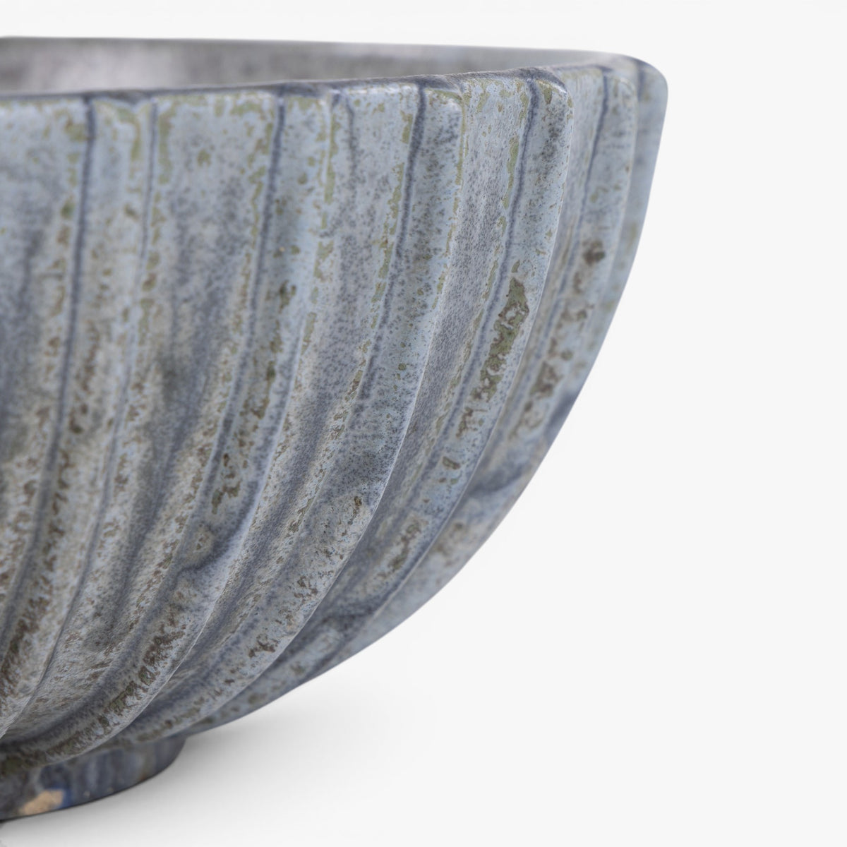 Large bowl in stoneware