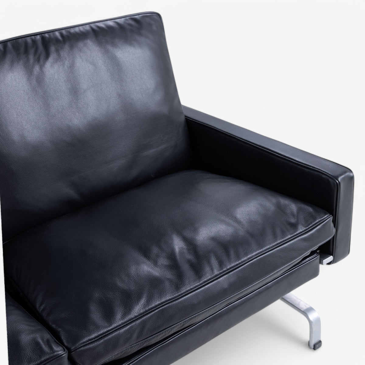 PK 31/3 - 3 seater sofa in black Klassik leather