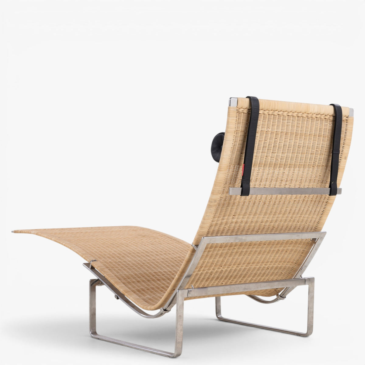 PK 24 - Chaise longue in wicker