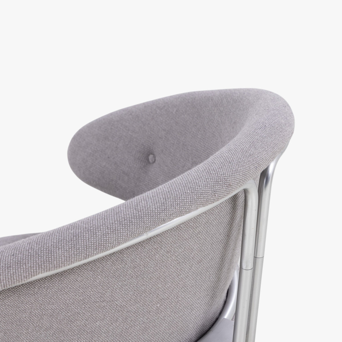 Easy chair in aluminium