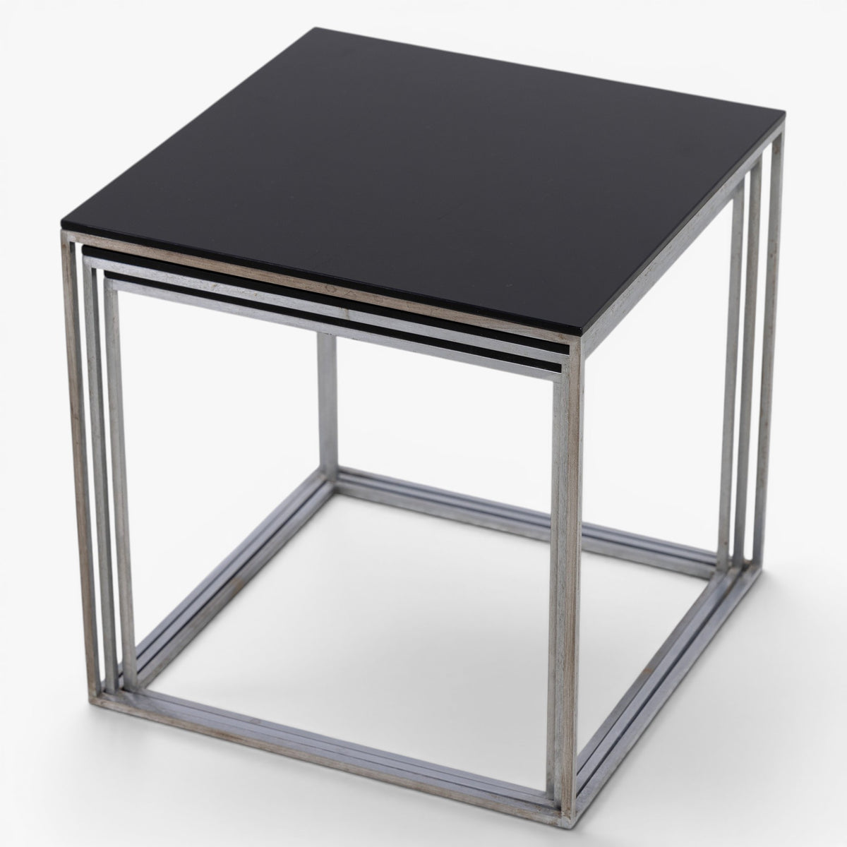 PK 71 - Nesting tables in steel