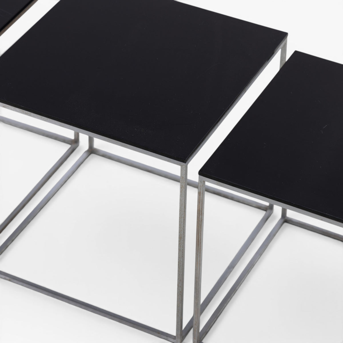 PK 71 - Nesting tables in steel