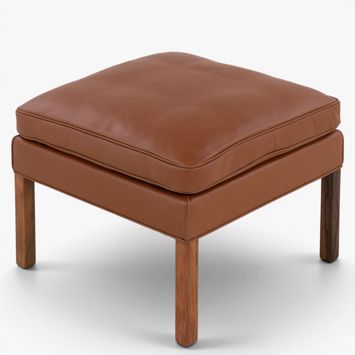 BM 2202 - Stool in Nevada leather