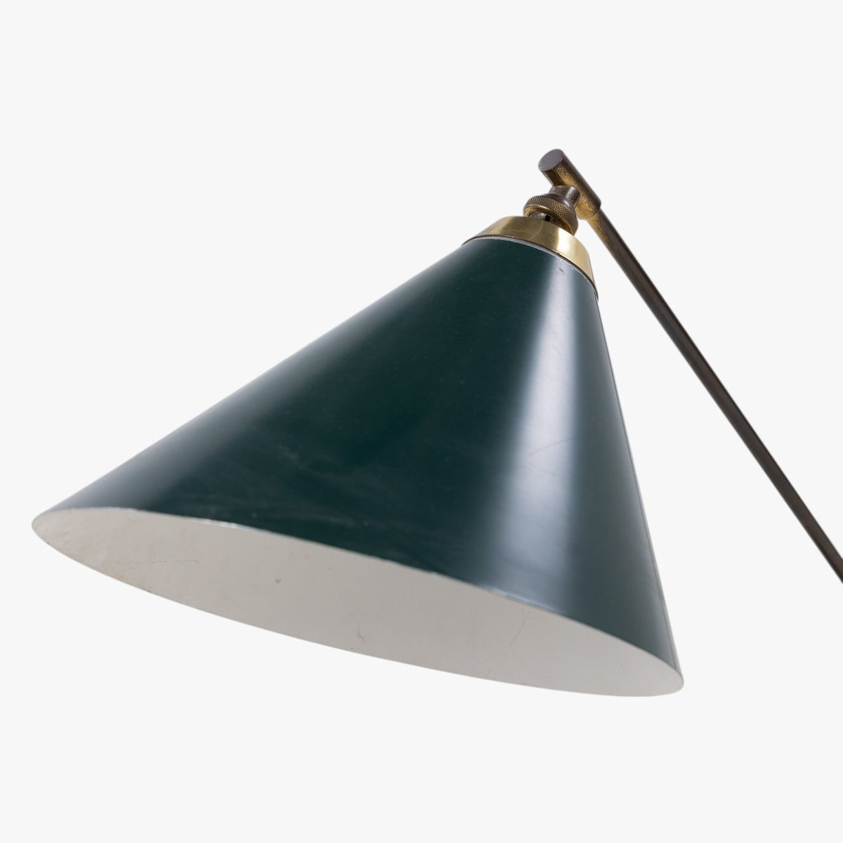 Table lamp in brass
