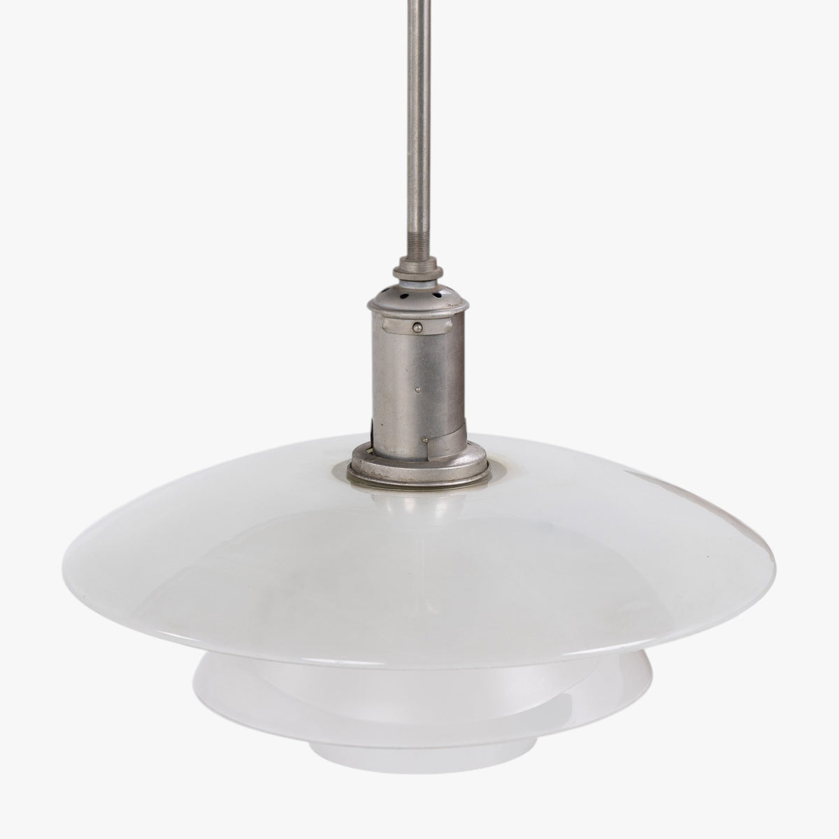 PH 4/4 - Pendant w. glass shades