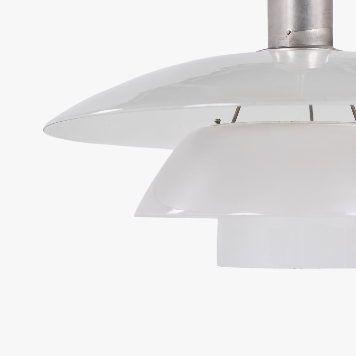 PH 4/4 - Pendant w. glass shades