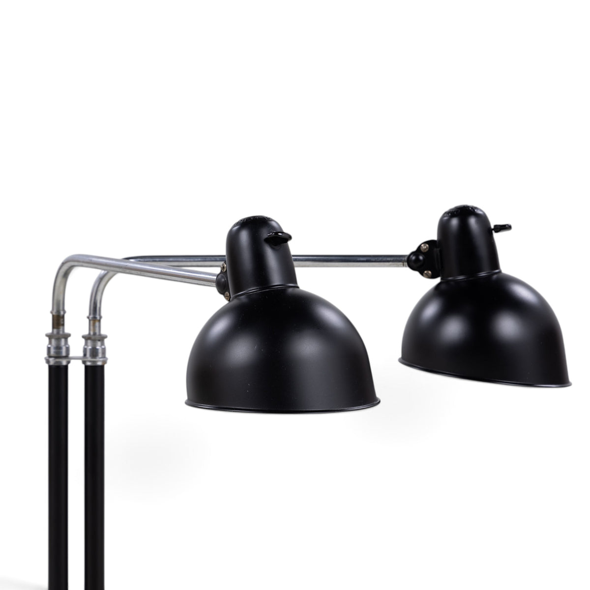 6780 - To-armet bordlampe