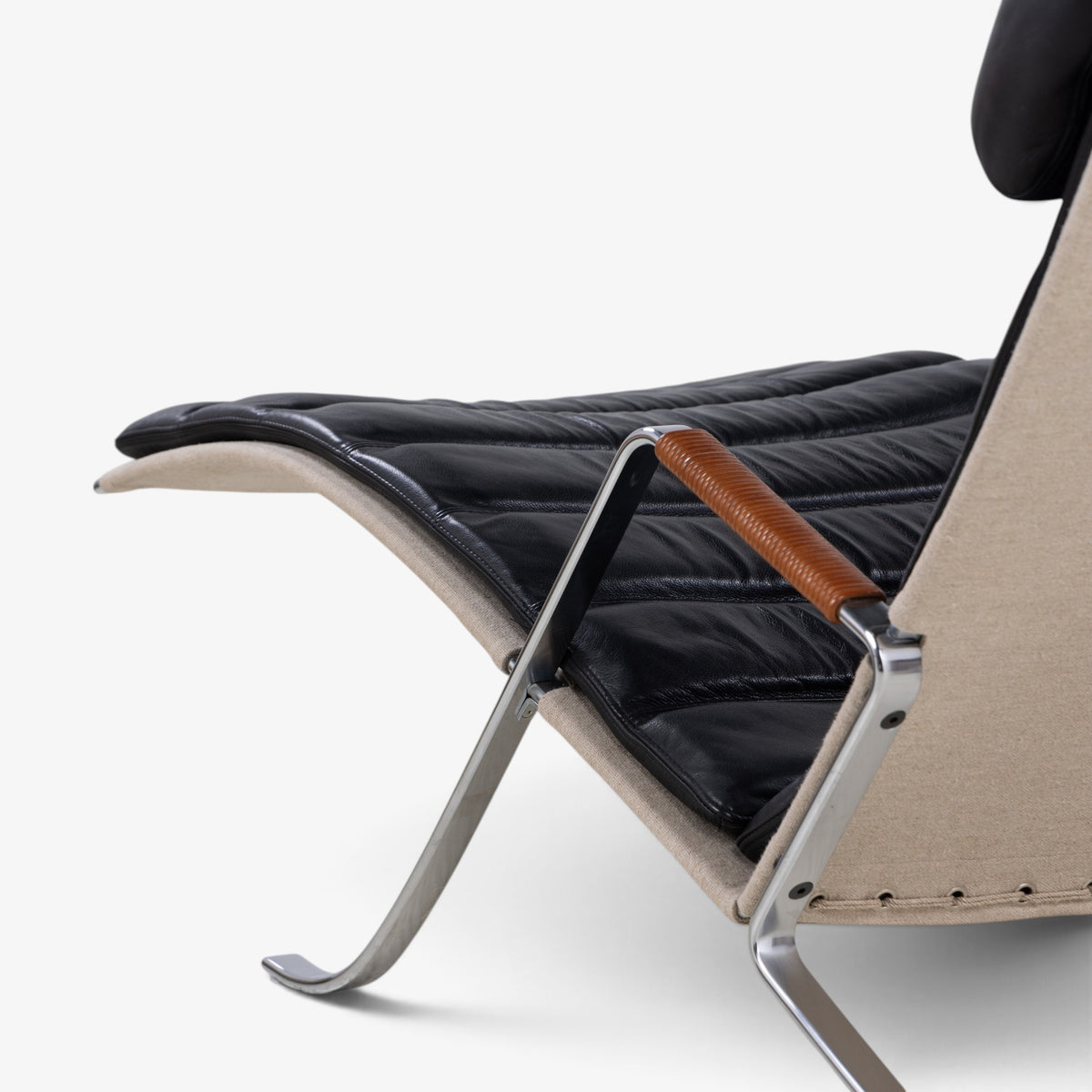 FK 87 - 'Grasshopper' in black leather