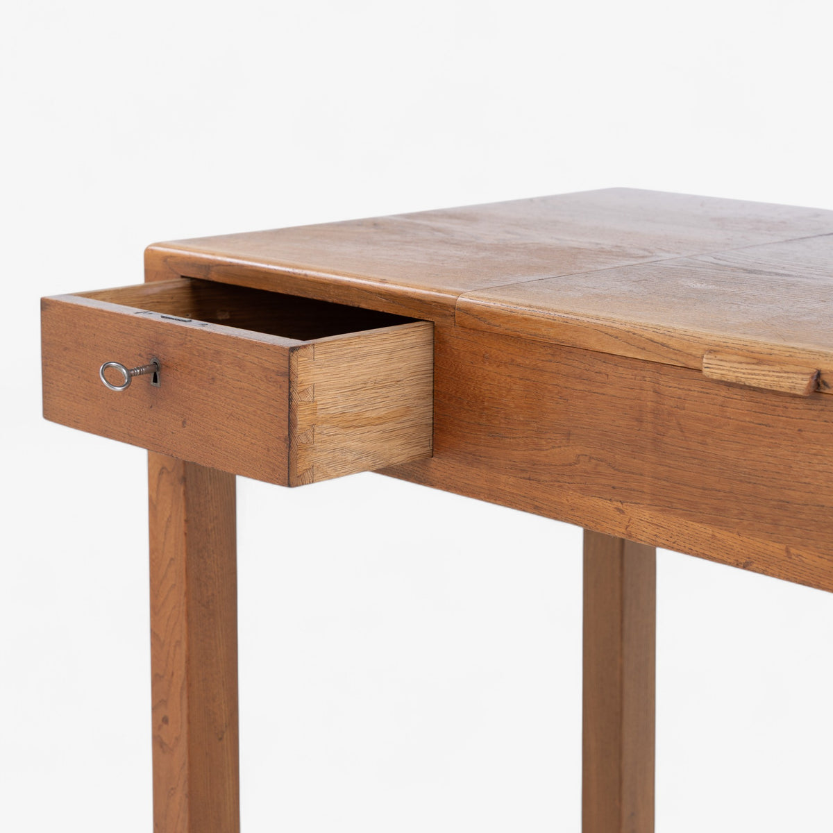 Dressing table in elm
