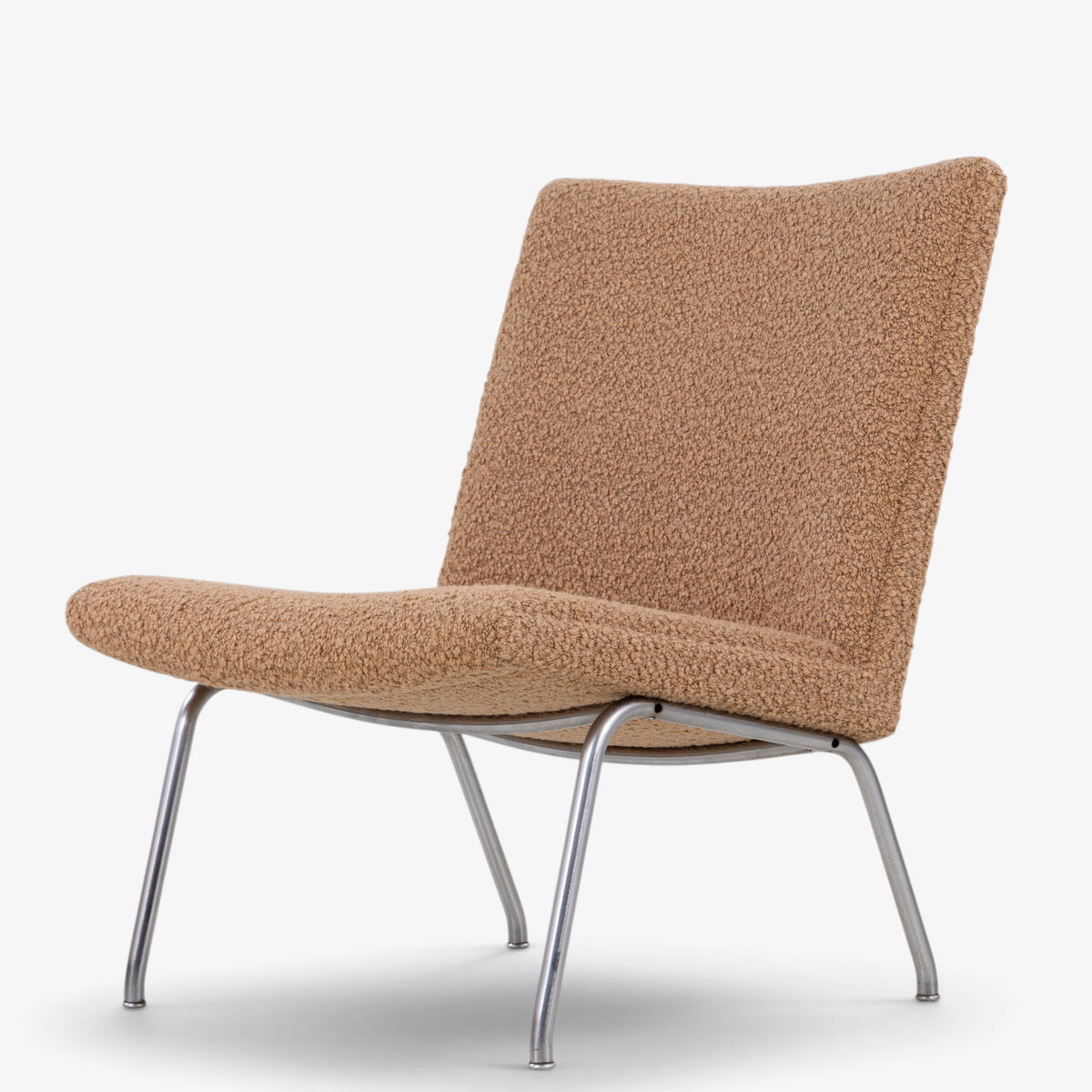 AP 39 - Easy chair in textile