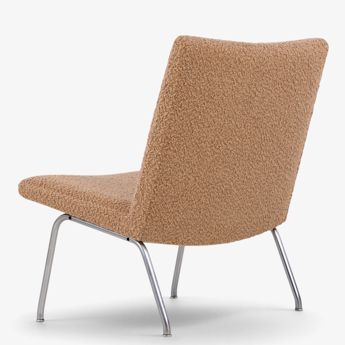 AP 39 - Easy chair in textile