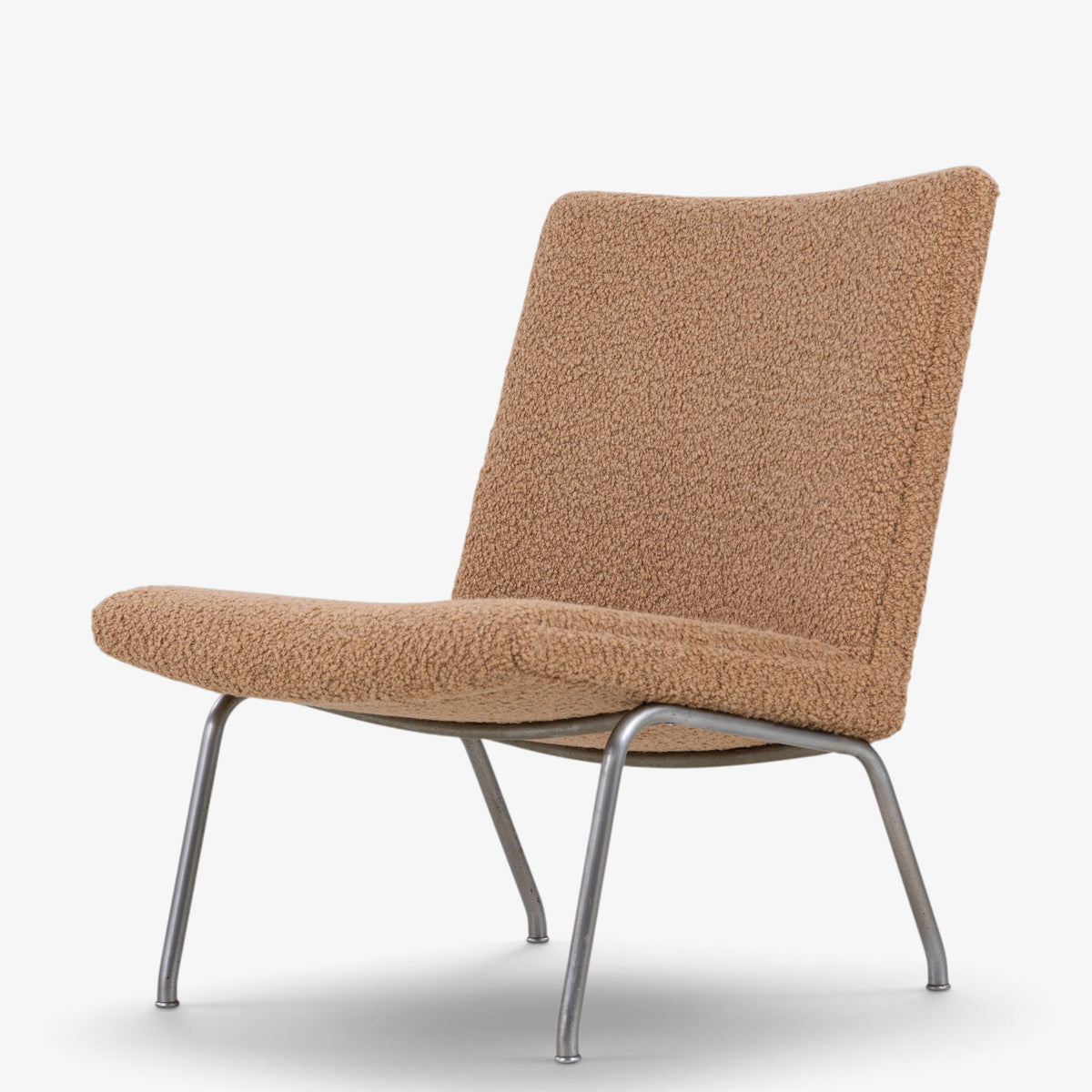 AP 39 - Easy chair in textile