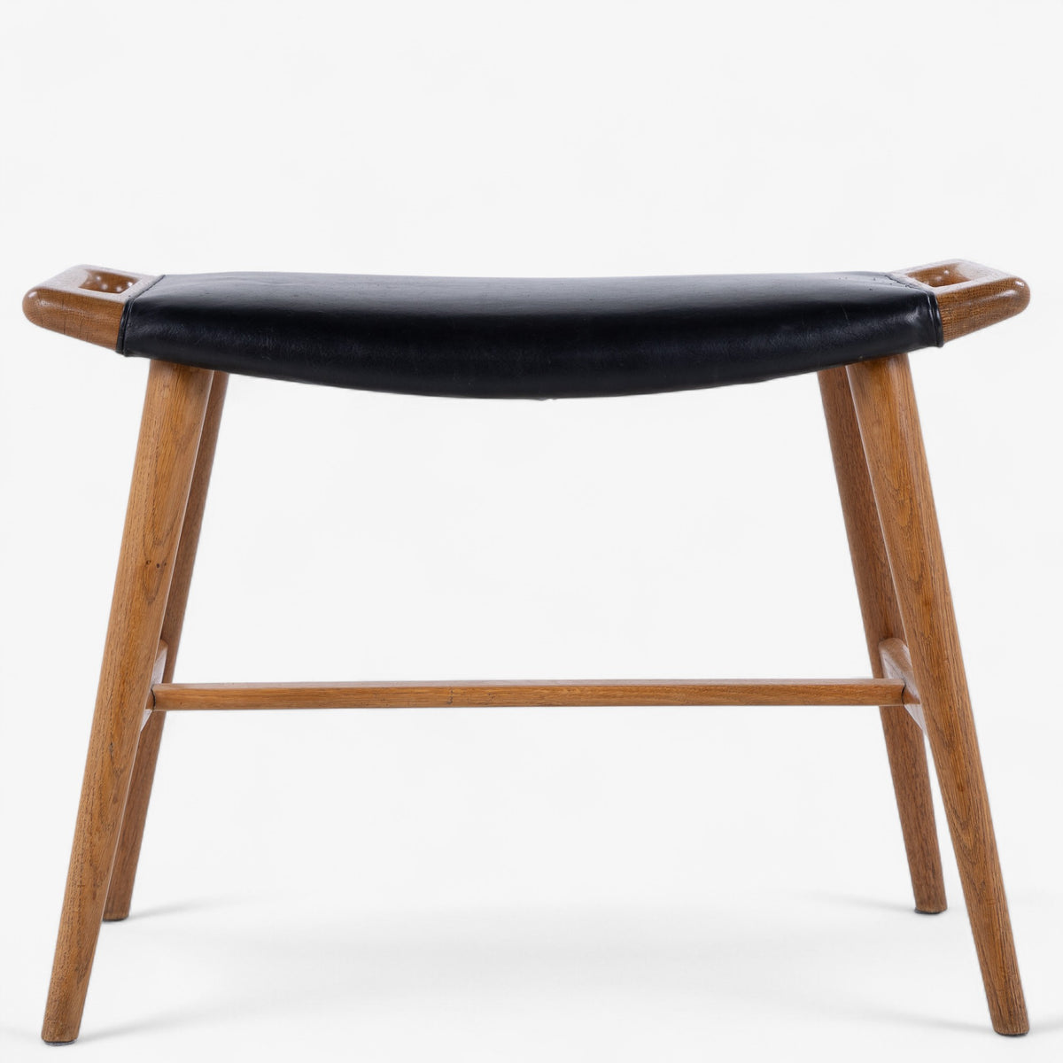 AP 30 - Piano stool in oak