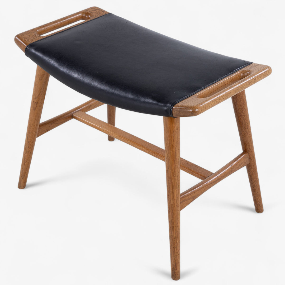 AP 30 - Piano stool in oak