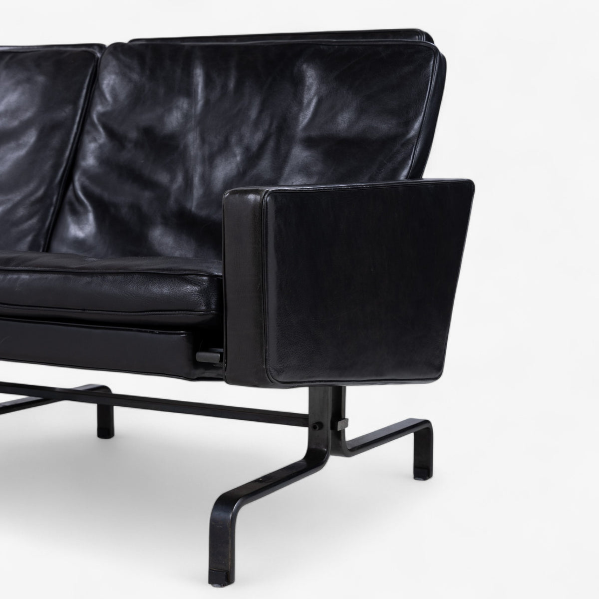 PK 31/3 - 3 seater sofa in original leather