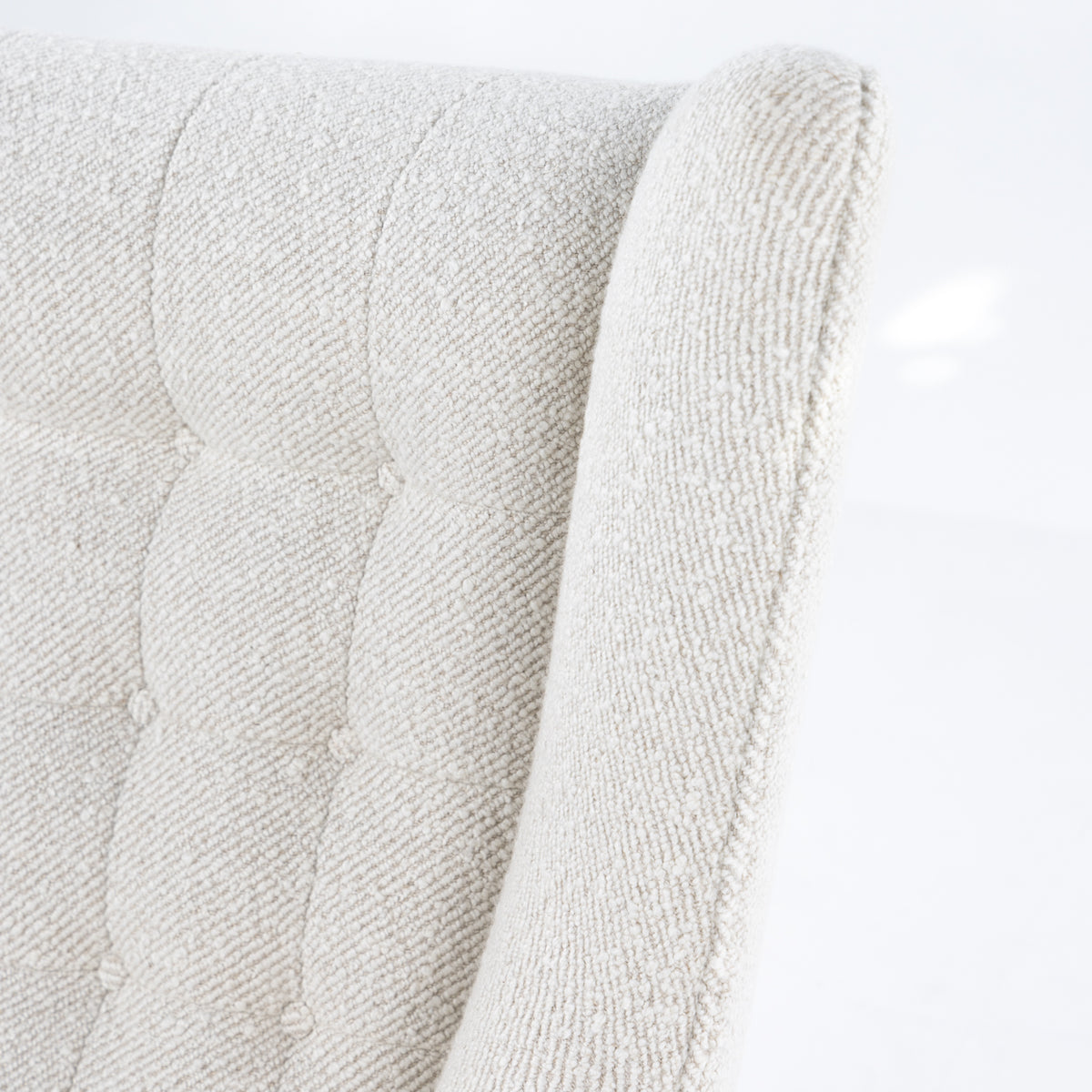 AP 19 - Papa bear chair in light-coloured textile