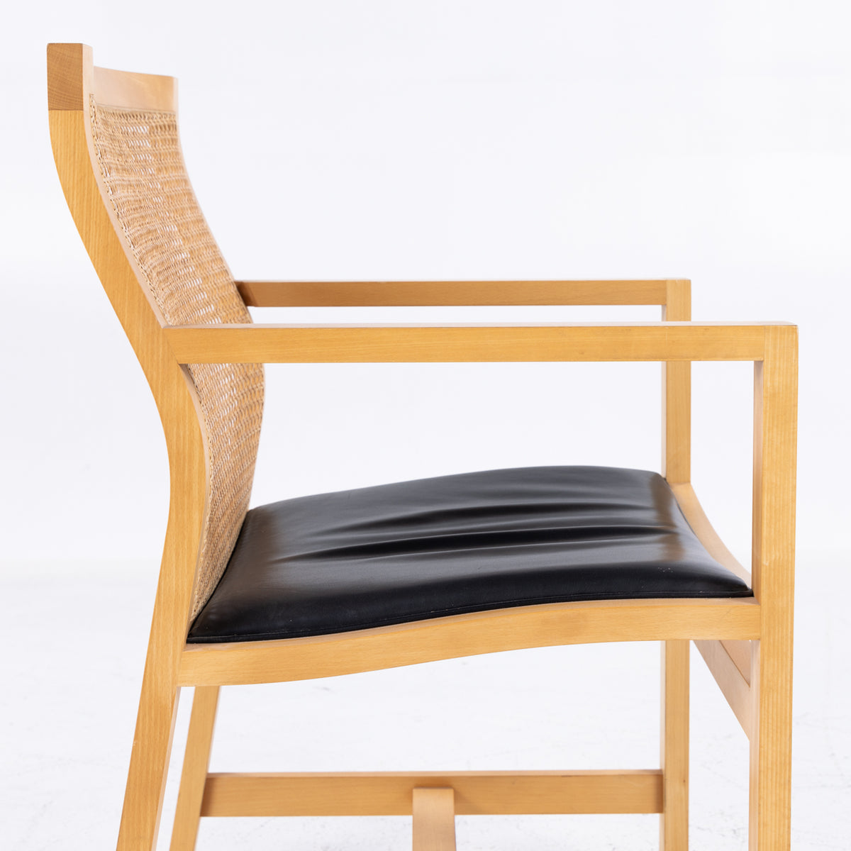7512 - Armchair in ash