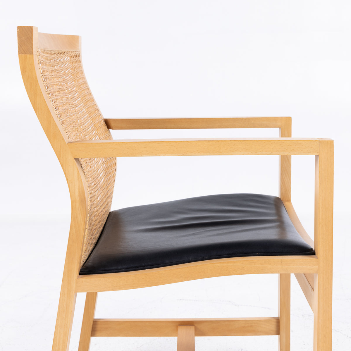 7512 - Armchair in ash